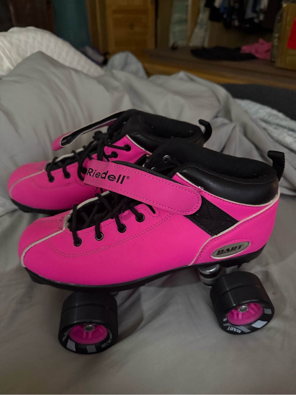 Riedell Women's Pink Quad Roller Skates Size 8